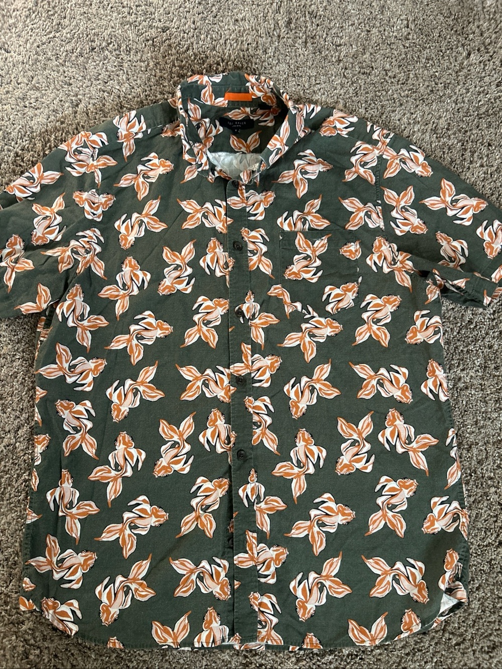 Ted Baker Men’s Fish Print Short-Sleeve Button-Down Shirt Size 5 US Large
